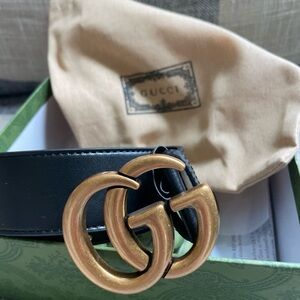 Gucci Gold Buckle Black Leather Belt